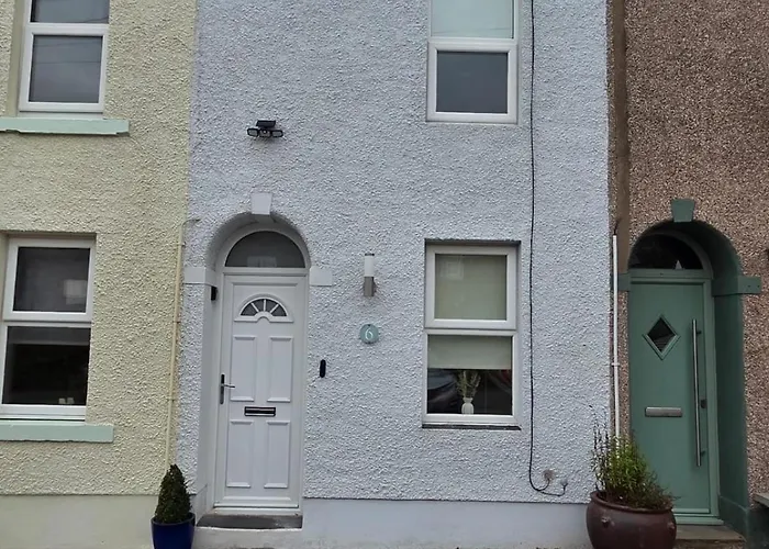 In Sandwith Nyaraló