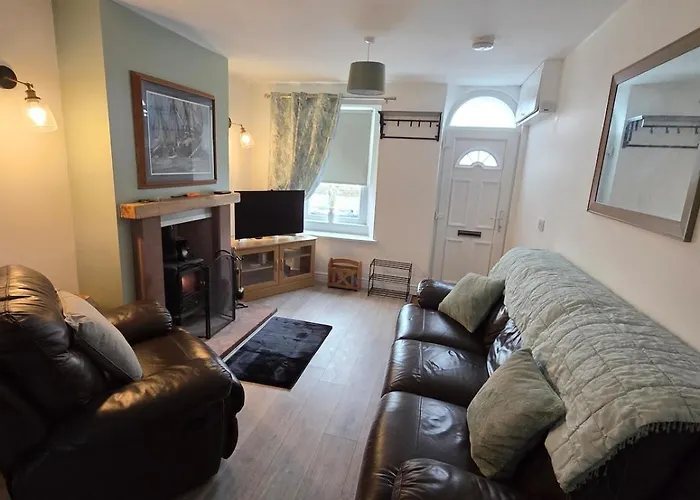 In Sandwith Nyaraló